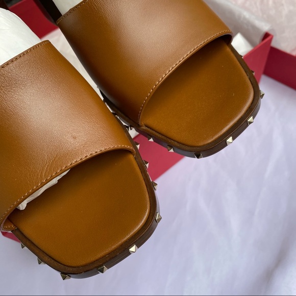 SOLD VALENTINO Soul Rockstud Sandal brown - Picture 9 of 13